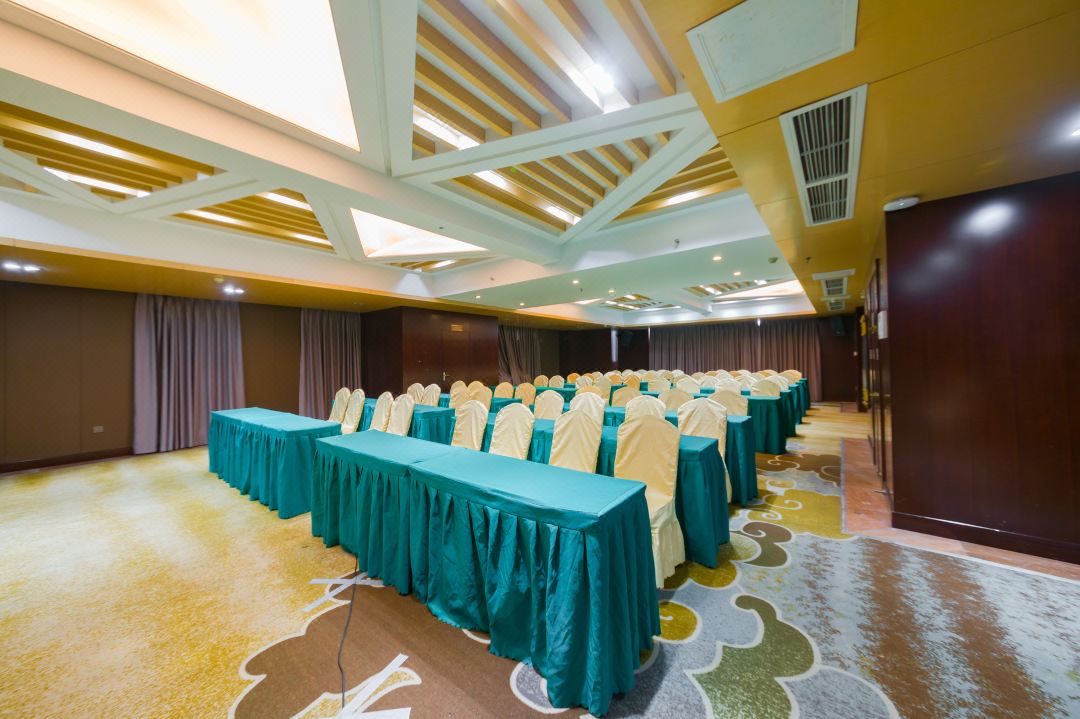 成都维纳斯檀香花园酒店-金牛厅会议室实拍照片