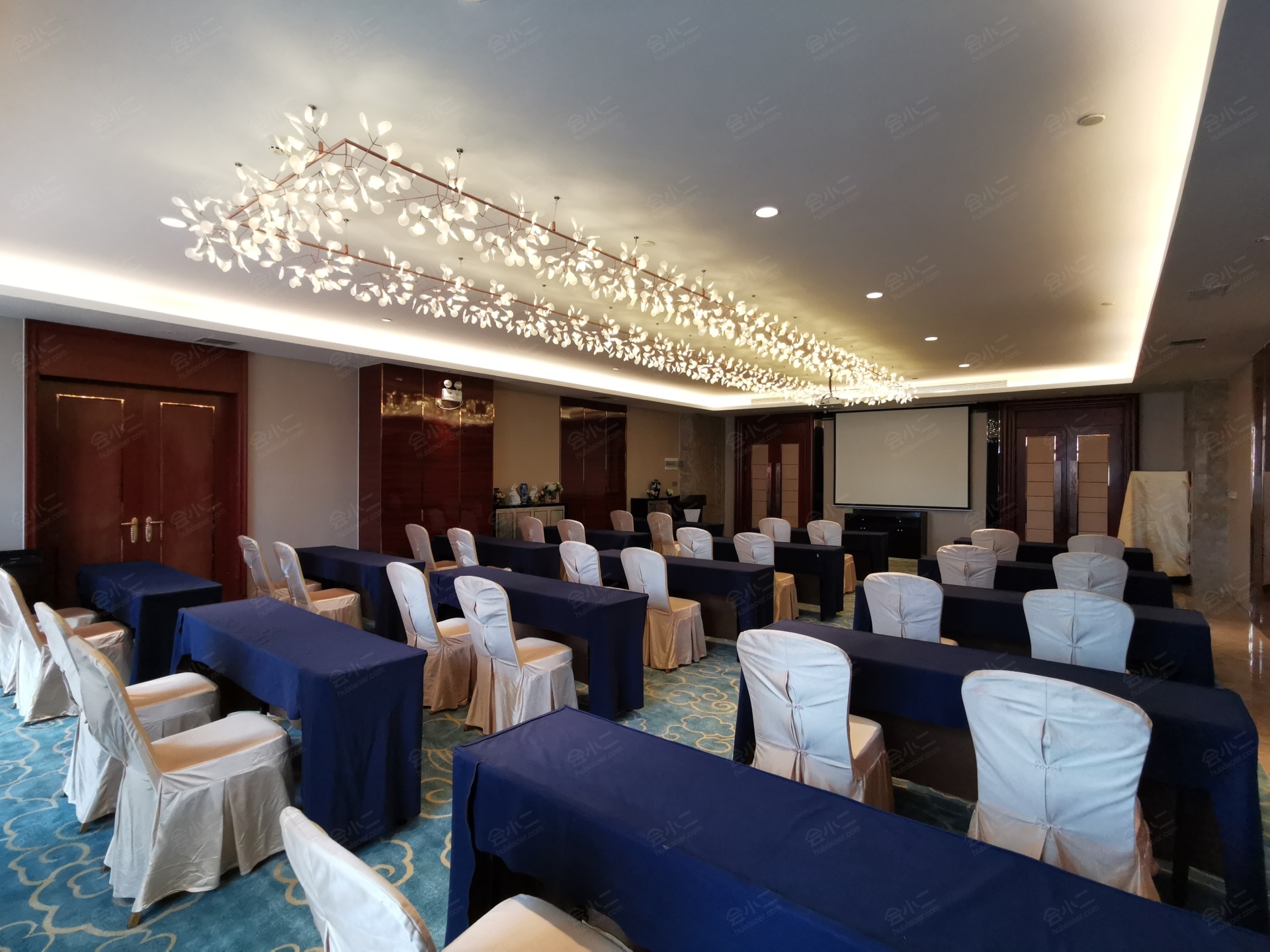 新君悦国际酒店(广州南站锦龙地铁站店)-会议室2会议室实拍照片