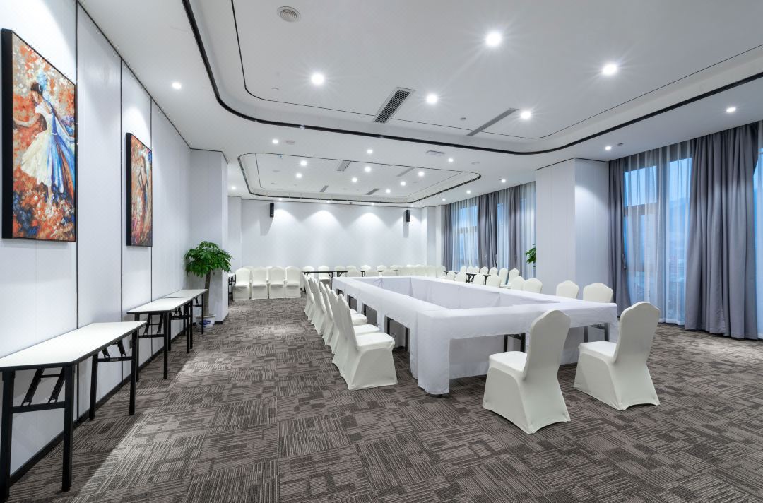 重庆圣名国际大酒店-南山厅会议室实拍照片