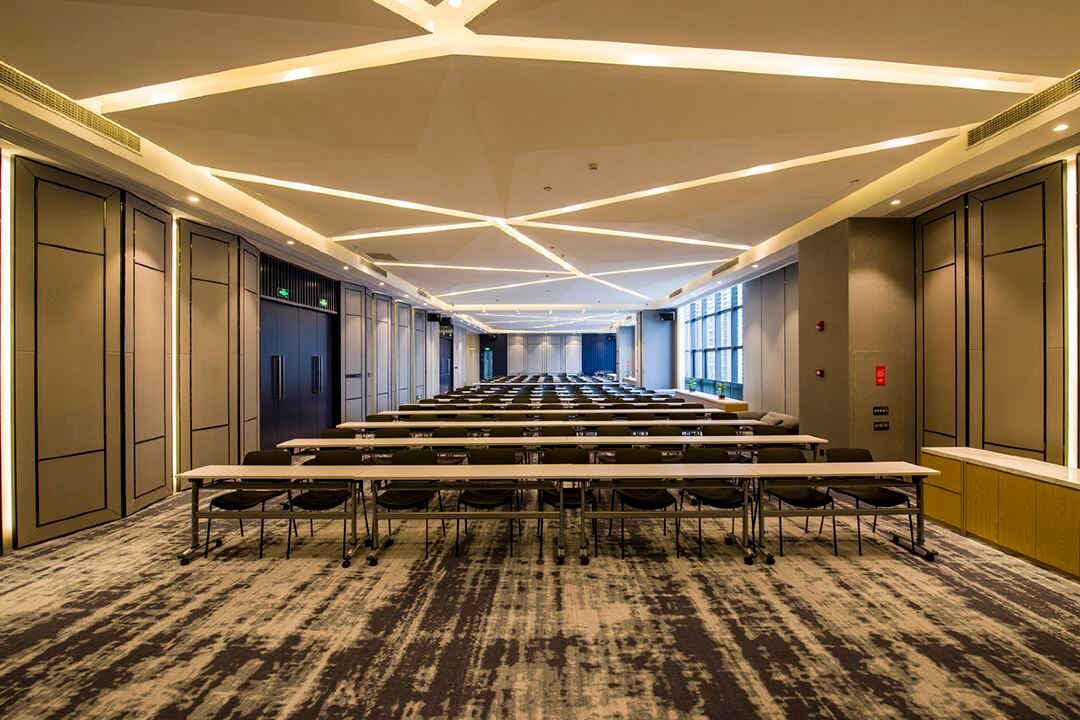 佛山南海千灯湖桂城亚朵酒店-共语厅会议室实拍照片